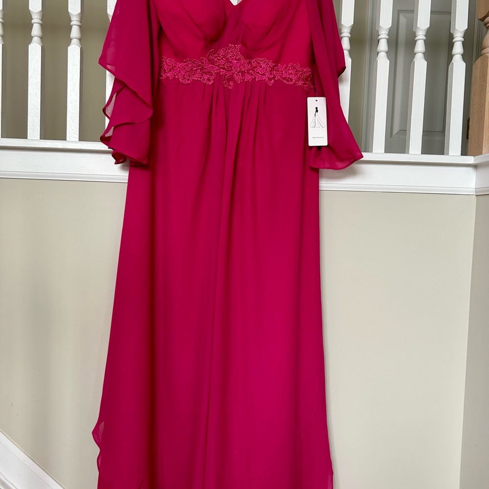 Bridesmaid or prom dress. Elegant NWT fuscia pink Gown. Stunning lace up back.